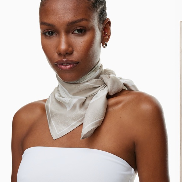 Old Money Aritzia Elite Scarf 100% Silk – Cream Color - Picture 6 of 7